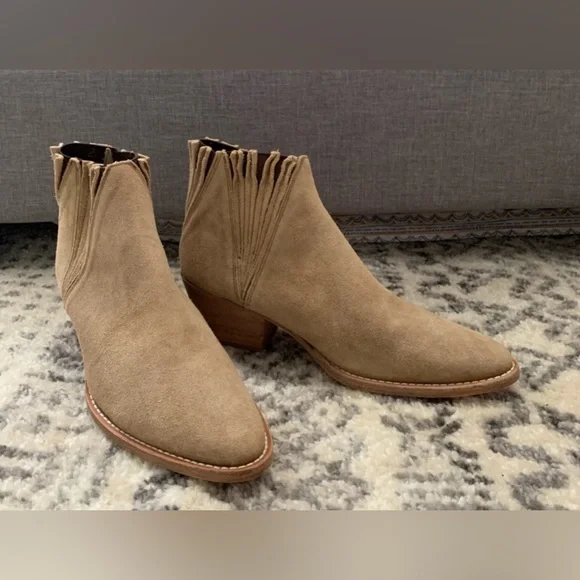 🛑 SOLD | Faryl Robin x Free People — Trill Suede Ankle Boots - Picture 1 of 2